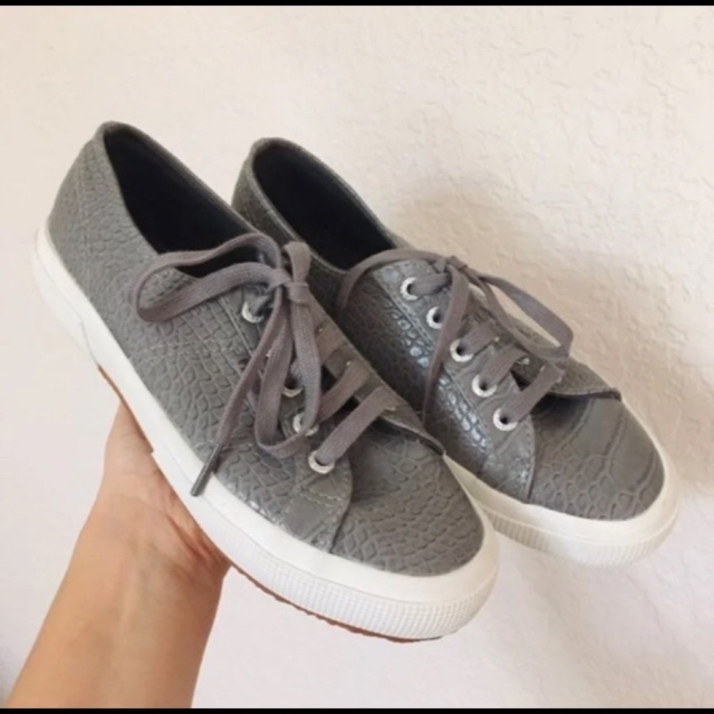 Like New Superga Grey Classy Croco 2750 Textured Women’s Sneakers Size 6